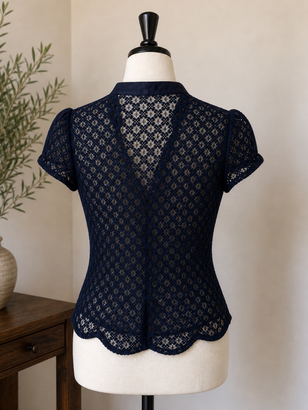 Banana Republic Blue Lace Blouse Button Open Size M - Picture 3 of 4